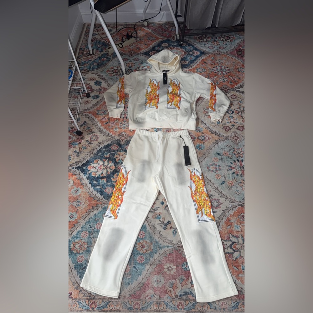 KDNK Sweatsuit Sz L New with tags $250 retail